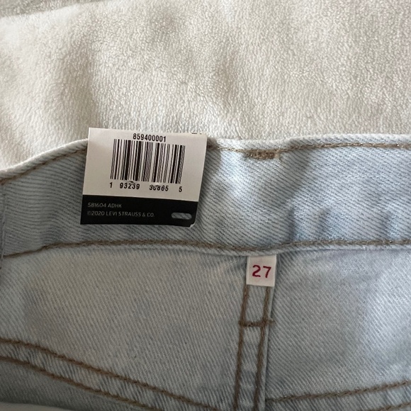 Levi's Denim Shorts - Picture 3 of 3